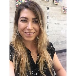 Meet your Posher, Emily